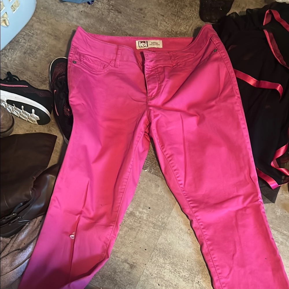 LEI Fuchsia Denim Pants